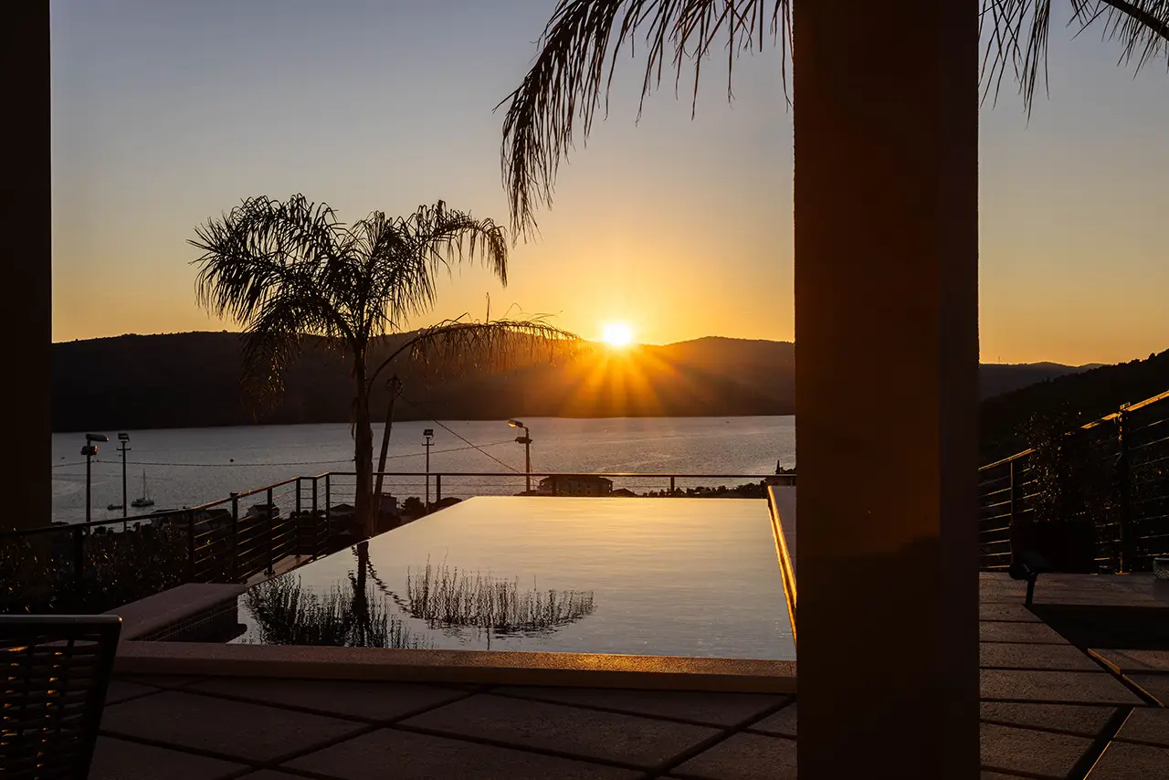 Serenity One – Pool area & view