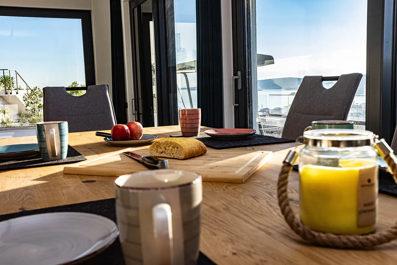 Serenity two – Dining area